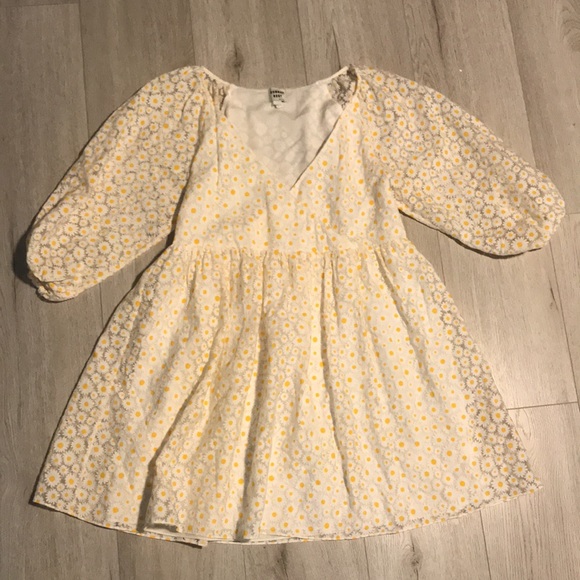 Aritzia Sunday Best Bonita Floral Babydoll Dress 🌼 - Picture 6 of 7